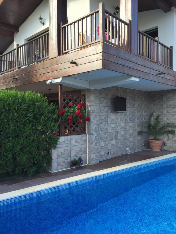 The White Complex Holiday home